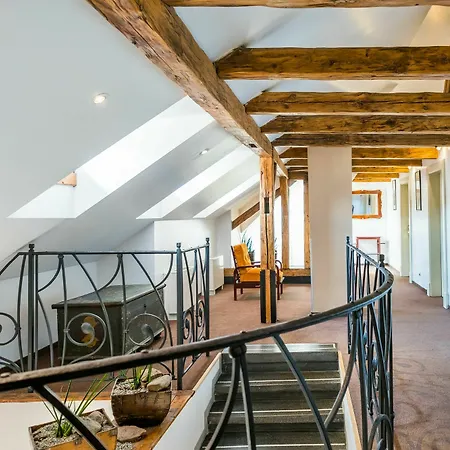 Bookquet Hotell 5*