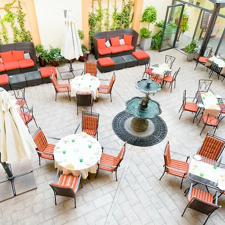 Bookquet Hotel Prague