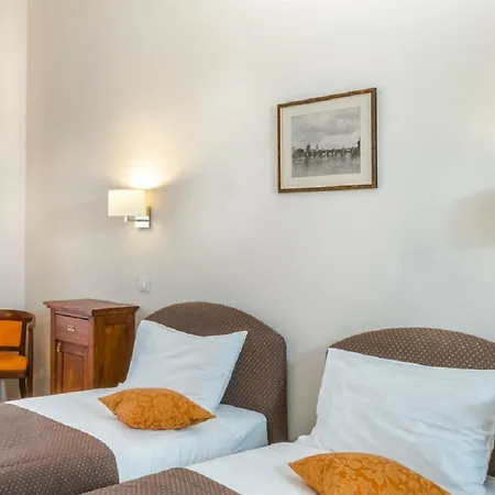 Hotel Bookquet 5*