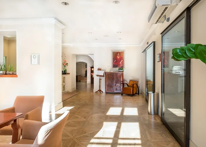 Bookquet Otel