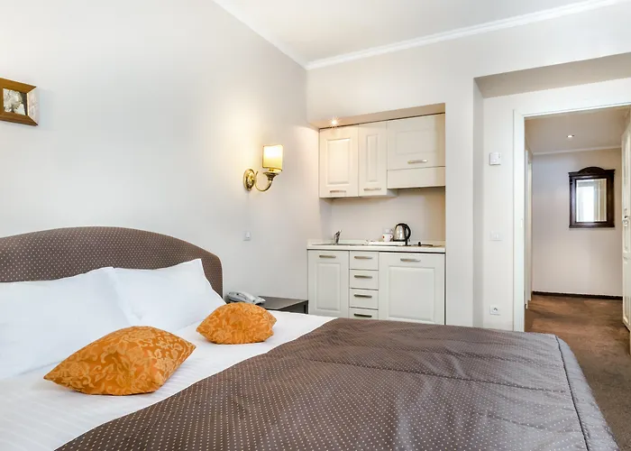 Otel Bookquet 5*