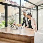 Bookquet Hotell 5*