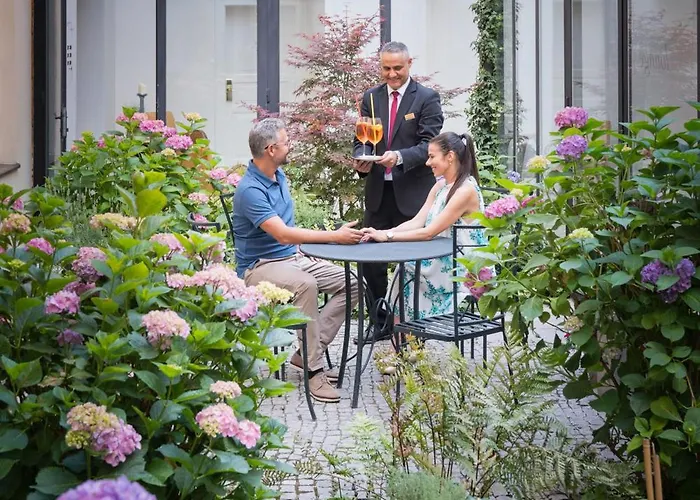 Bookquet Hotel 5*