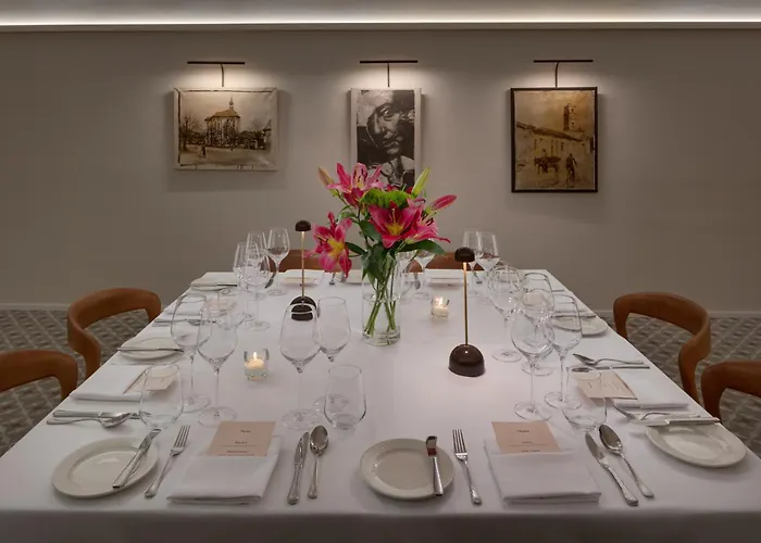 Bookquet Hotel